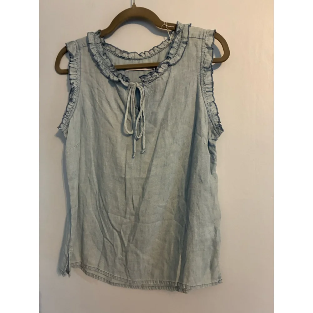 0251 **BILLY T** NWT Size Small Soft light blue denim sleeveless shirt. - Picture 3 of 10